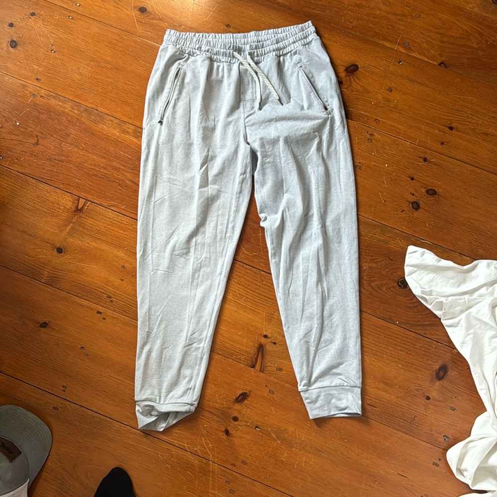 Vuori Joggers